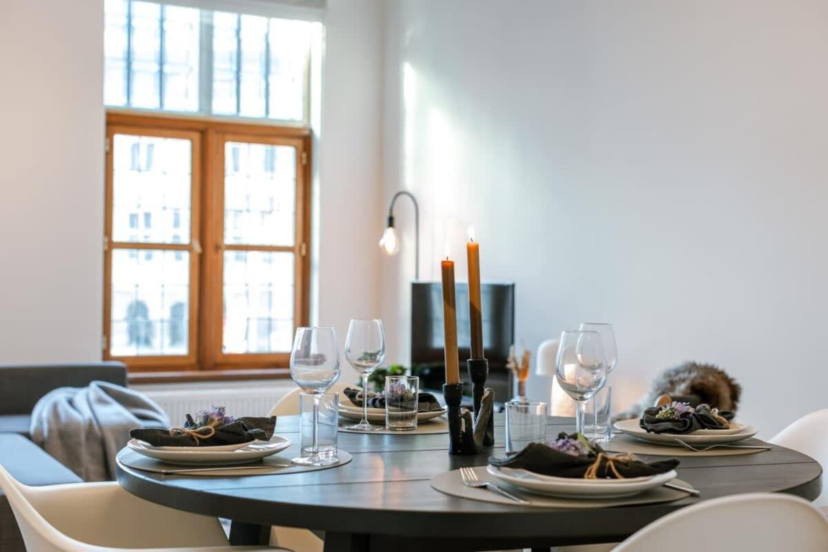 אנטוורפן Huswell - Modern Apartment Located At Historical Main Square מראה חיצוני תמונה